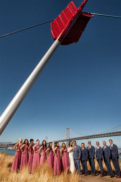 As much as i love getting outdoors, i really love the energy and vibe of big cities and urban environments. San Francisco Wedding Bridal Party | Wedding san francisco, San francisco city hall wedding, San ...