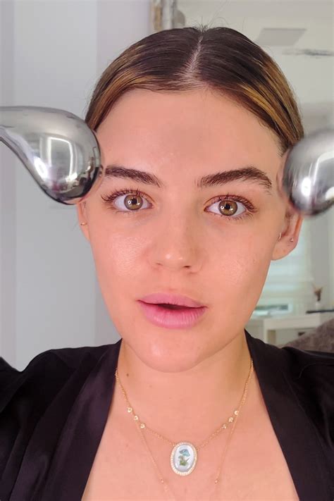 Video Lucy Hale Reveals Her Skincare And Make Up Routine Vogue France