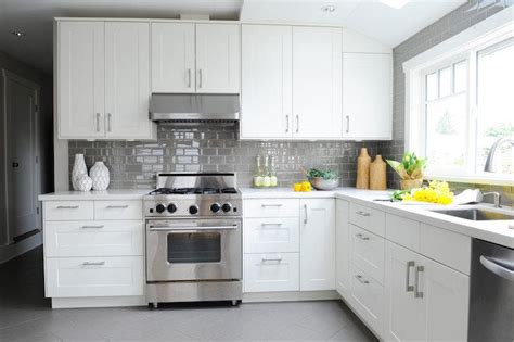 17 Grey Kitchen Backsplash Ideas That Leave You Awestruck