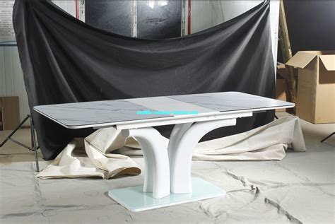 Glass dining tables are tough, too. hot sale high quality glass/MDF dining table T1902