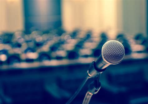 How To Introduce A Speaker — The Art Of Giving And Receiving A Great