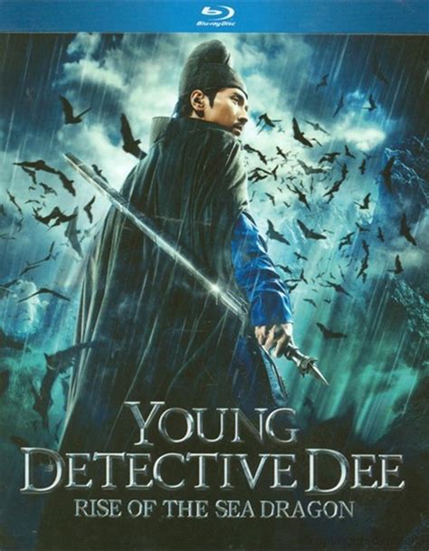 Yuchi saves a drowning dee during the fight. Young Detective Dee: Rise Of The Sea Dragon (Blu-ray 2013 ...