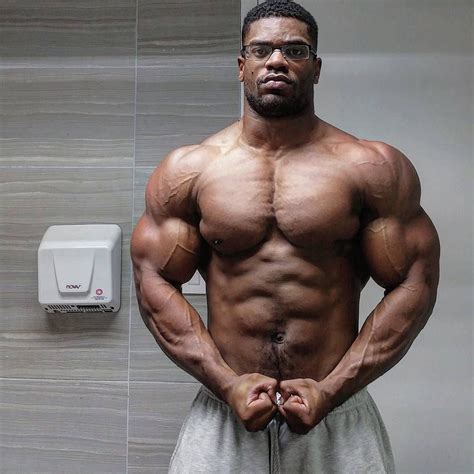 Pin By Dave Renninger On African Beauty Natural Bodybuilding Body Building Men Gym Life