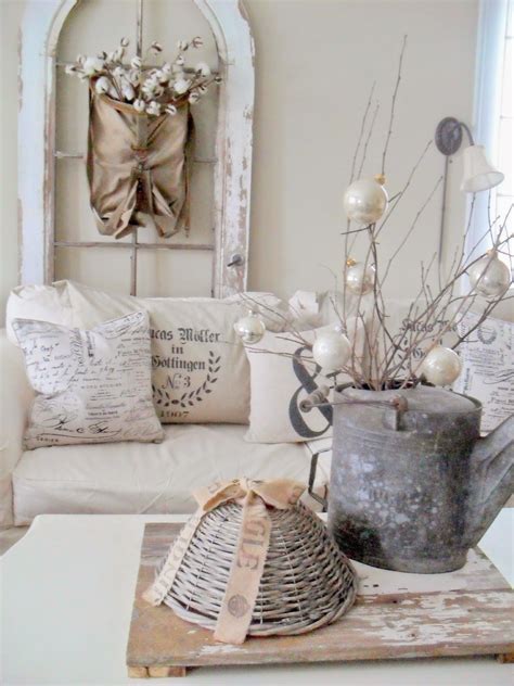 Must Love Junk Simple Holiday Touches Living Room 2014 French