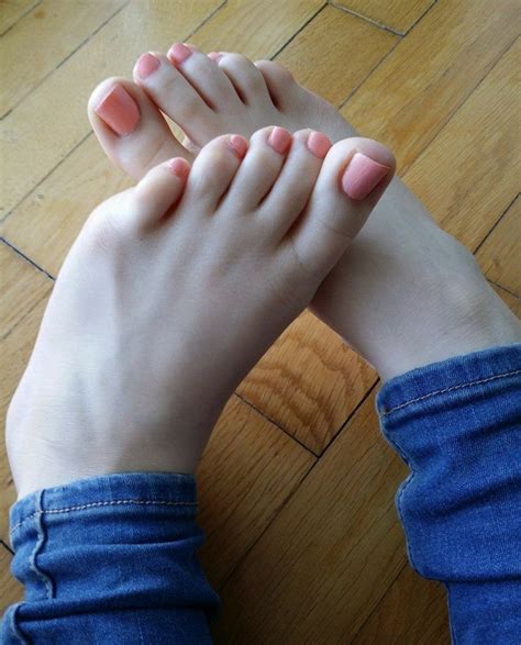 Pretty Toe Nails Cute Toe Nails Cute Toes Pretty Toes Pink Pedicure