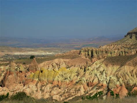 Hiking The Eerie Landscape And Cave Churches Of The Rose Valley Ze Wandering Frogs