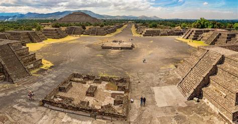 How To Day Trip From Mexico City To Teotihuacan By Bus