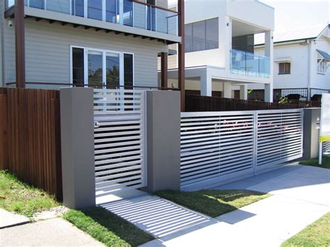 60+ model pagar rumah minimalis terbaru (besi, batu alam dan kayu) ☀ contoh desain pagar rumah minimalis modern dengan gaya klasik dan cantik pagar kayu jati minimalis sederhana. Kombinasi Warna Cat Tembok Abu-abu | Kumpulan Desain Rumah