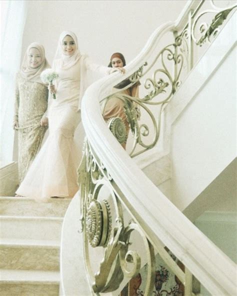Ummi nazeera dan dr mohd izzar anwari abdul khani. Foto-Foto Majlis Pernikahan Ummi Nazeera | Iluminasi