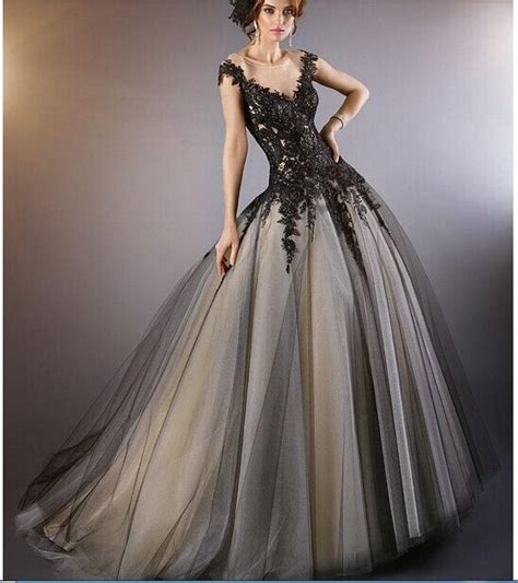 2016 Black Tulle Wedding Gowns Scoop Neck Vintage Gothic