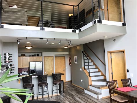 Fully Furnished Two Bedroom Modern Loft Style Condo In Milwaukee