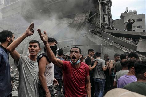 Palestinian Civilians Suffer In Israel Gaza Crossfire As Death Toll