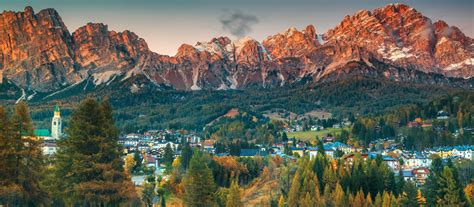 Cortina d'ampezzo is a town in the province of belluno, in the region of veneto, italy. Cortina d'Ampezzo, Informazioni Cortina d'Ampezzo, Vacanze ...