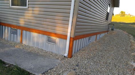 Galvalume Skirting With Cedar Trim Mobile Home Skirting Mobile Home