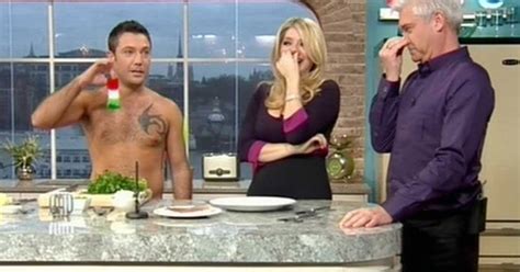 Tv Chef Gino Dacampo Strips Off On This Morning Mirror Online