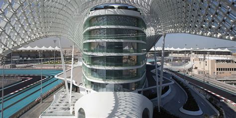 W Abu Dhabi On Yas Island Opens Atop The Grand Prix Track Travelogues