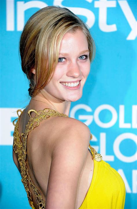 Ashley Hinshaw Nue 40 Photos Biographie News De Stars LES STARS NUES