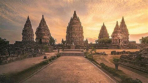Sejarah Singkat Candi Borobudur
