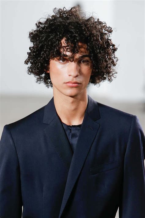 10 Hairstyle Ideas For Curly Hair Men To Try Their 20s