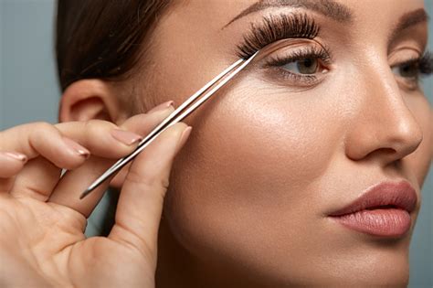 The Best Lashes For Hooded Eyes Of 2021