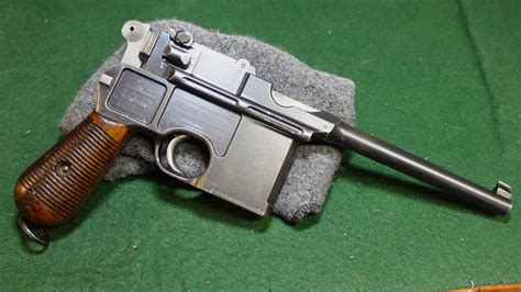 Winston Churchills Mauser Broomhandle Pistol An Early Mauser C96