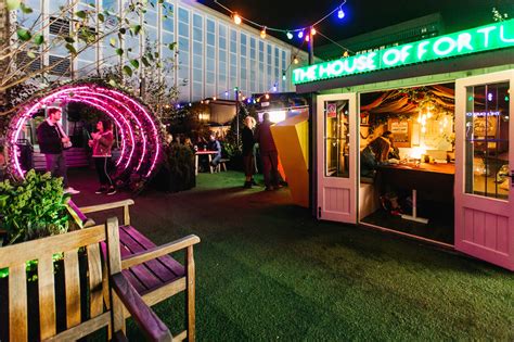Selfridges, oxford street continues it's rooftop partnership series to bring london a hot new alto by san carlo will bring its magic touch and italian charm to the gorgeous setting of a rooftop garden. John Lewis Oxford Street Opens A Rooftop Fairground This ...
