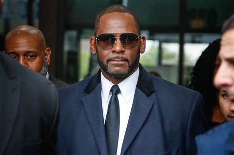 Jury Selected In R Kelly’s Sex Trafficking Case