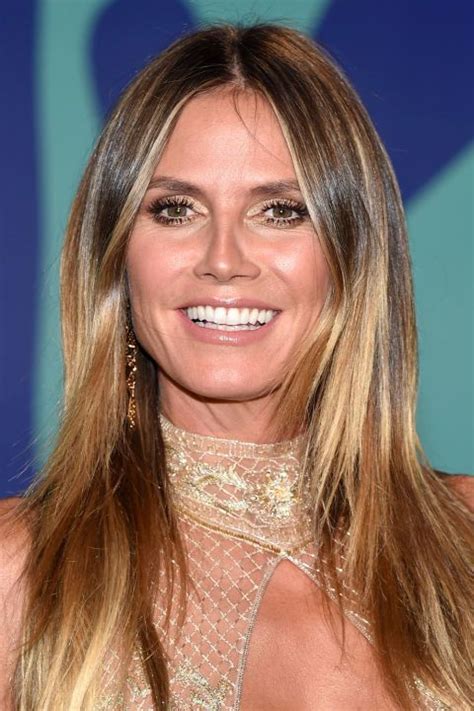Heidi Klum Played Up Her Insanely Glossy Hair With Dewy Skin Nude Lips