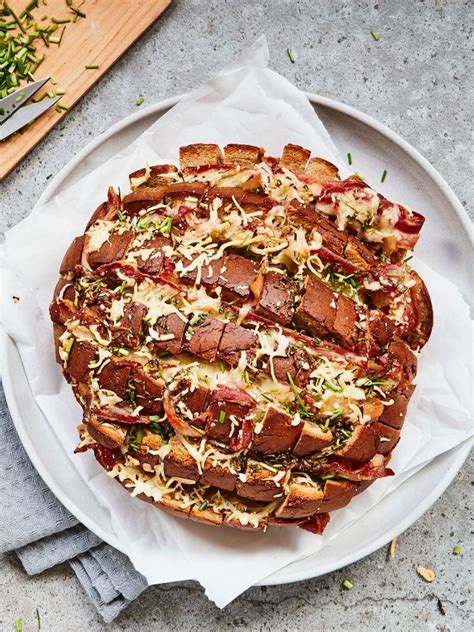 Gefülltes Brot der schnelle Party -Klassiker