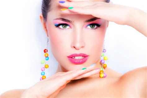 2880x1920 Jewellery Model Face Makeup Coolwallpapersme
