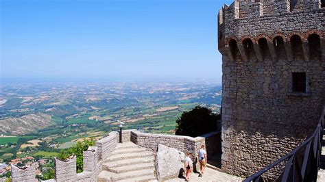 Il benessere di san marino era in parte fittizio. San Marino: antica terra di libertà - Travel Blog Story di ...