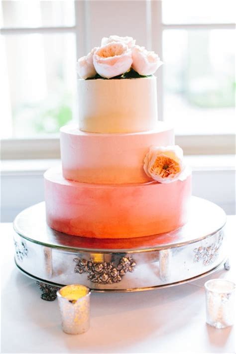 10 Amazing Ombre Wedding Cakes