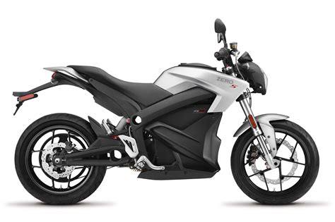 Zero motorcycles are taking motorcycle sales in an interesting direction, they're for sale on amazon. 2018 Zero S Review • Total Motorcycle