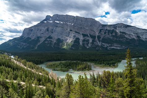 Hoodoos Lookout In Banff Natioal Park With The Bow River Flickr