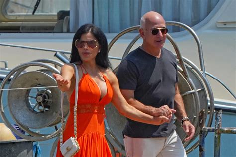 Jeff Bezos le compra a la hija de Publio Cordón su mansión de Miami por
