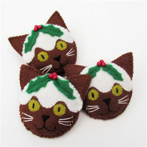 Cat Brooch Pin Christmas Pudding Cat Pin Christmas Cats Cat Etsy Uk