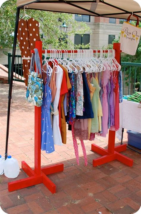 9 incredibly smart ways to display clothing at a yard sale click to tweet. Diy clothing, Clothing racks and Yard sales on Pinterest