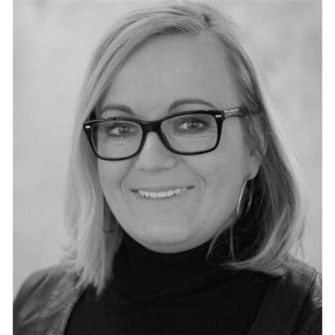 The swift code dresdeff210 is used to perform wire transfer electronically between commerzbank vormals dresdner bank kiel, germany and other participating branches in the world. Maren Arnemann - Studienrätin - Berufliche Schule des ...