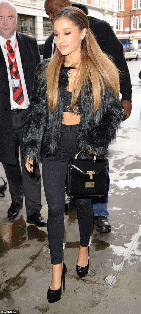 20 Cutest Ariana Grandes Outfits Combinations Every Girl Will Love
