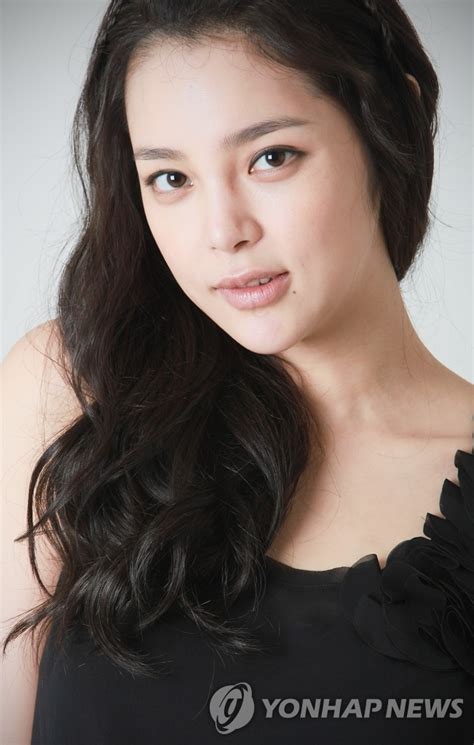 S Korean Actress Park Si Yeon Yonhap News Agency