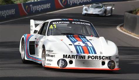 Martini-Racing-Porsche-935 - carsalesbase.com