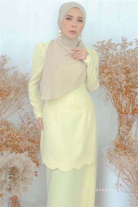 Russe | natalya modern kurung in cream yellow. Baju Kurung Scallop Soft Yellow