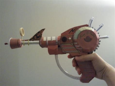 Call Of Duty Ray Gun Papercraft 2013 04 27 1831 By Amaro13 On Deviantart