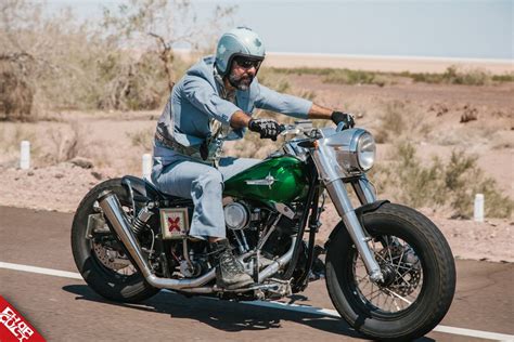 See more ideas about road king custom, road king, harley davidson bikes. http://www.chopcult.com/gallery/albums/album-431/lg/El ...