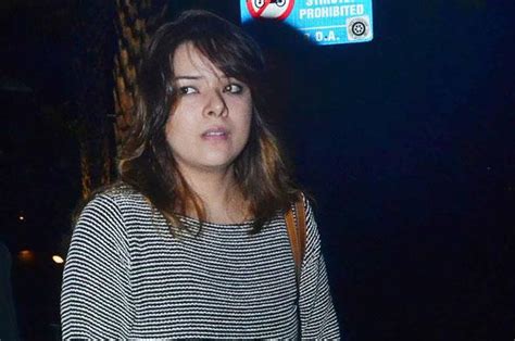 cdr case actor udita goswami appears before thane police