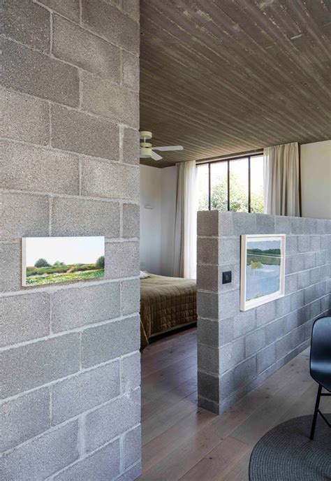 Unfinished Concrete Gives This House An Industrial Feeling Contemporist