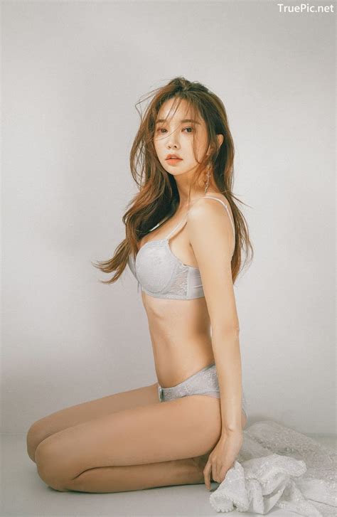Korean Fashion Model Park Soo Yeon Light Grey And White Lingerie
