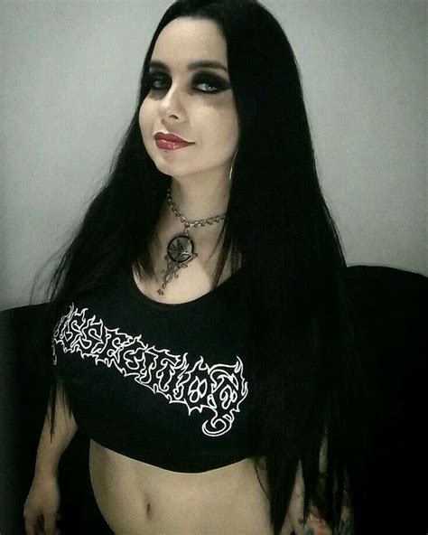 Gothic Metal Girl Black Metal Girl Gothic Girls Goth Beauty Dark