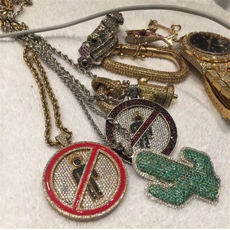La Flame Travis Scott Cactus Necklace Pendant With Matching Chain In