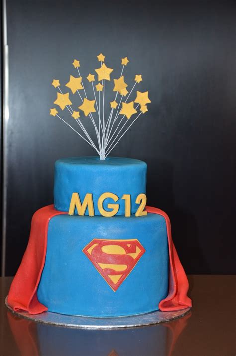 Mg12 Superman Cake By Lauren Tse
